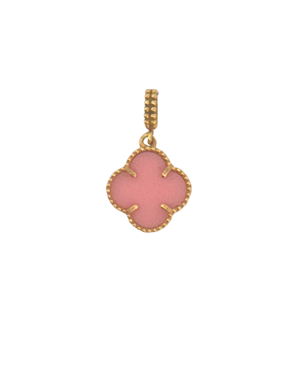 Detailansicht: kleiner rosa Kleeblatt-Anhänger aus 18k Gelbgold – freigestellt.