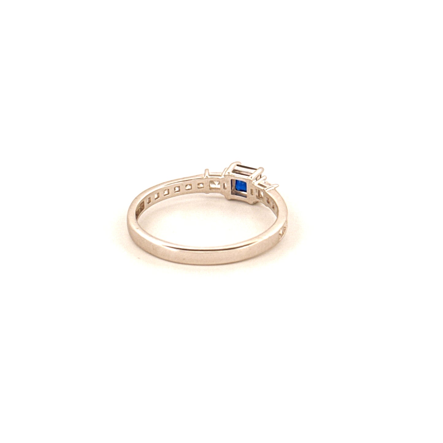 Ring Weissgold 18k - Darya (Meer)