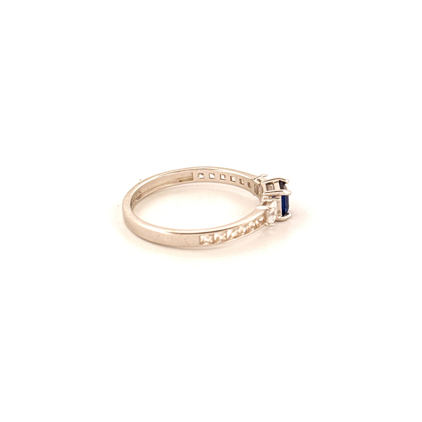 Ring Weissgold 18k - Darya (Meer)